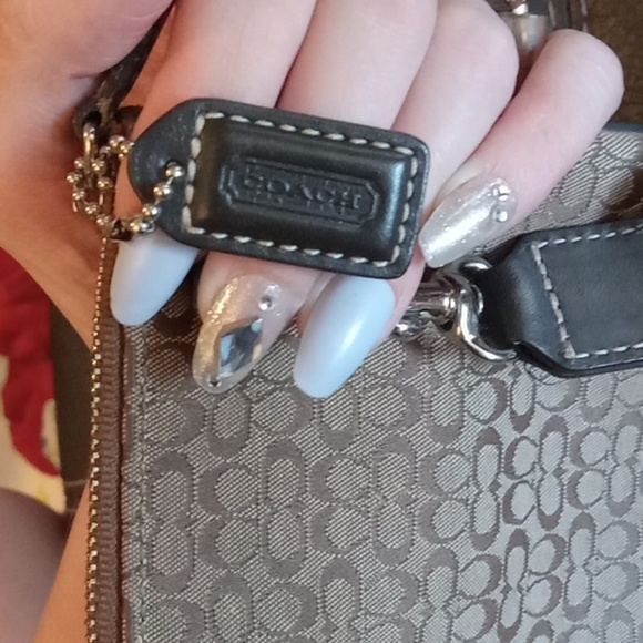 COACH Signature Crossbody EUC - Picture 10 of 16